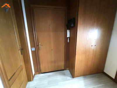 PISO DE 4 HABITACIONES CON CHIMENEA Y ALTILLO EN EIXAMPLE DE SABADELL!!! 