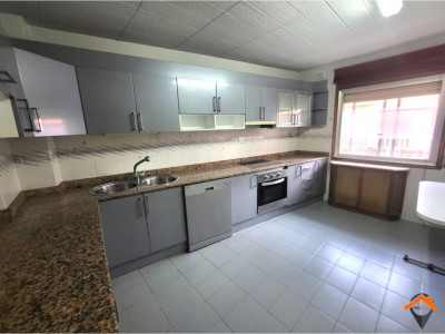 PISO DE 4 HABITACIONES EN LA CREU DE BARBERÁ!!!
