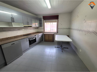 PISO DE 4 HABITACIONES EN LA CREU DE BARBERÁ!!!
