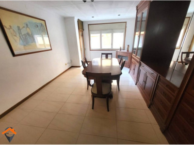 PISO DE 4 HABITACIONES EN LA CREU DE BARBERÁ!!!