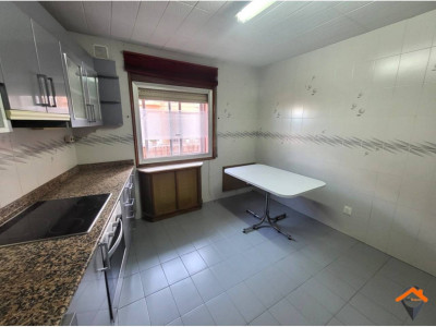 PISO DE 4 HABITACIONES EN LA CREU DE BARBERÁ!!!