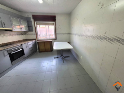 PISO DE 4 HABITACIONES EN LA CREU DE BARBERÁ!!!