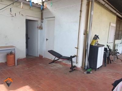 PISO DE 92m² CON TAL SOLO 2 VECINOS!