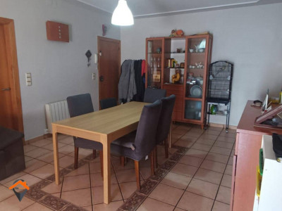 PISO DE 92m² CON TAL SOLO 2 VECINOS!