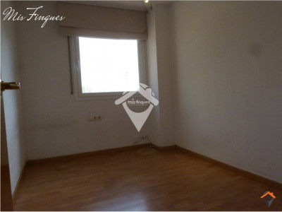 PISO DISPONIBLE EN ALQUILER PISO, PARQUING Y TRASTERO SANT QUIRZE V.