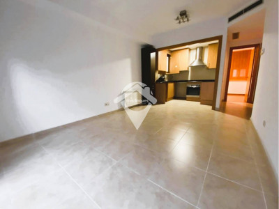 PISO EN ALQUILER CON PARKING DISPONIBLE