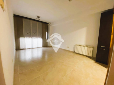PISO EN ALQUILER CON PARKING DISPONIBLE