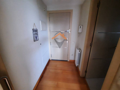 PISO EN EL CENTRO CON PARQUING Y TRASTERO! EN PERFECTO ESTADO!!