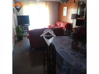 PISO EN VENTA 4 HABITACIONES ZONA RDA PAU VILA-SABADELL