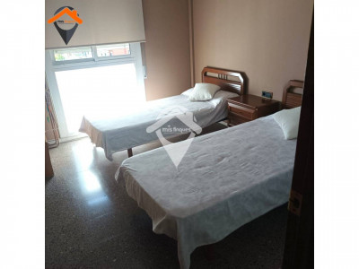 PISO EN VENTA 4 HABITACIONES ZONA RDA PAU VILA-SABADELL