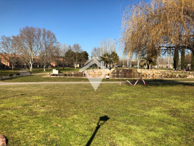 Piso, local y nave  en venta en Sant Quirze del Vallès