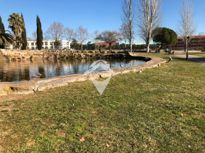 Piso, local y nave  en venta en Sant Quirze del Vallès