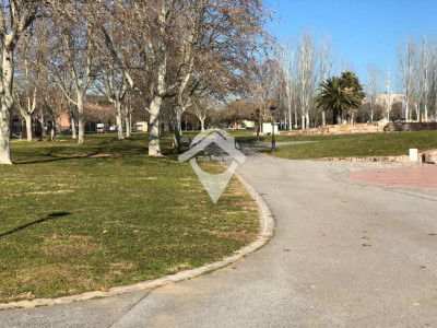 Piso, local y nave  en venta en Sant Quirze del Vallès