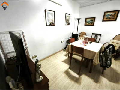 PISO SOLEADO Y CON BALCÓN EN CAN RULL!!