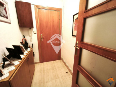 PISO SOLEADO Y CON BALCON EN CAN RULL-SABADELL