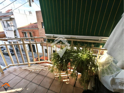 PISO SOLEADO Y CON BALCON EN CAN RULL-SABADELL