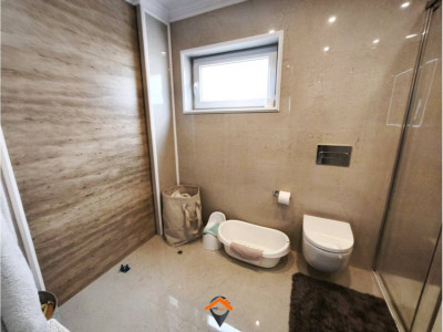 PISO TOTALMENTE REFORMADO, EXTERIOR Y MUY LUMINOSO – ¡LISTO PARA ENTRAR A VIVIR!