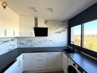 PISO TOTALMENTE REFORMADO, EXTERIOR Y MUY LUMINOSO – ¡LISTO PARA ENTRAR A VIVIR!