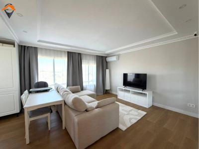 PISO TOTALMENTE REFORMADO, EXTERIOR Y MUY LUMINOSO – ¡LISTO PARA ENTRAR A VIVIR!