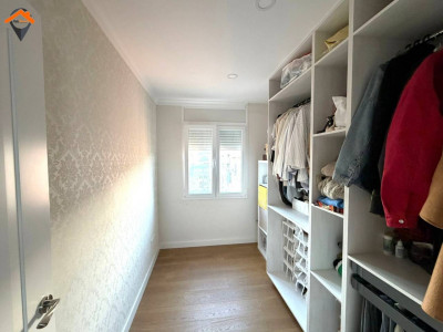 PISO TOTALMENTE REFORMADO, EXTERIOR Y MUY LUMINOSO – ¡LISTO PARA ENTRAR A VIVIR!