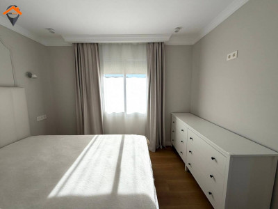 PISO TOTALMENTE REFORMADO, EXTERIOR Y MUY LUMINOSO – ¡LISTO PARA ENTRAR A VIVIR!