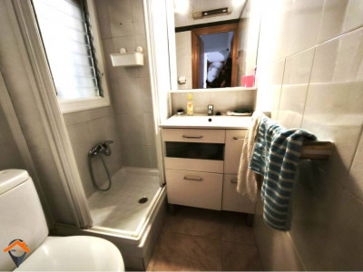 PLANTA BAJA ACOGEDORA EN ZONA TRANQUILA Y BIEN COMUNICADA!! 