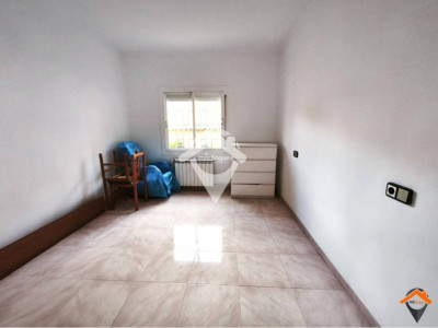 PLANTA BAJA ACOGEDORA EN ZONA TRANQUILA Y BIEN COMUNICADA