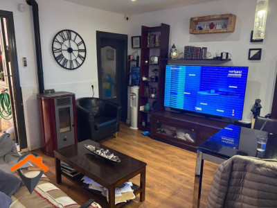 PLANTA BAJA CON ENTRADA INDEPENDIENTE CON PATIO DE 30M2!!