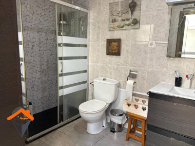 PLANTA BAJA CON ENTRADA INDEPENDIENTE CON PATIO DE 30M2!!