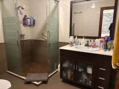 PLANTA BAJA CON ENTRADA INDEPENDIENTE CON PATIO Y TERRAZA