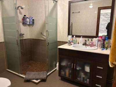 PLANTA BAJA CON ENTRADA INDEPENDIENTE CON PATIO Y TERRAZA