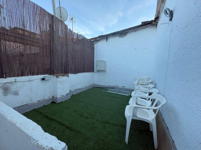 PLANTA BAJA CON ENTRADA INDEPENDIENTE CON PATIO Y TERRAZA