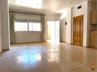 PLANTA BAJA DE 4 HABITACIONES EN LA CREU DE BARBERÁ!!! 