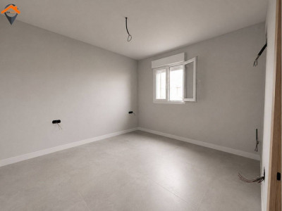 ¡PLANTA BAJA NUEVA A ESTRENAR CON PATIO DE 12 M² JUNTO AL PARC CENTRAL!