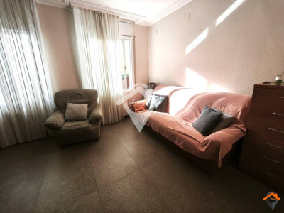 PLANTA BAJA PARA ENTRAR A VIVER EN TERMES-SABADELL (ANTES 3 HABITACIONES)