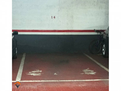 PLAZA DE APARCAMIENTO EN EIXAMPLE, CALLE CALDERS DE SABADELL!!!