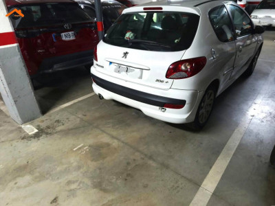 PLAZA DE PARKING AMPLIA EN VENTA JUNTO A QUIRÓN – EIXAMPLE DE SABADELL