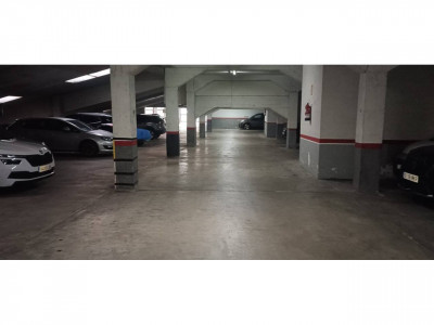 PLAZA DE PARQUING EN ALQUILER 85€!!