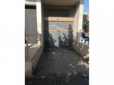 PLAZA DE PARQUING PARA MOTO EN ALQUILER 40€!!