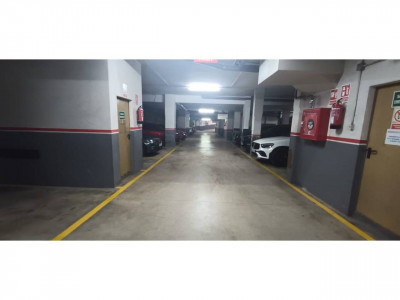 PLAZA DE PARQUING PARA MOTO EN ALQUILER 40€!!