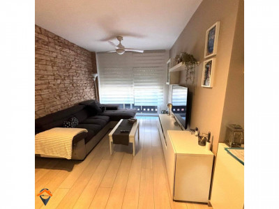 PRECIOSO PISO REFORMADO EN EXCELENTE UBICACIÓN!! 