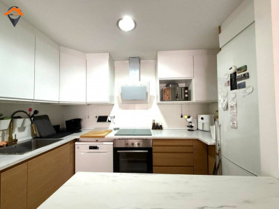 PRECIOSO PISO REFORMADO EN EXCELENTE UBICACIÓN!! 