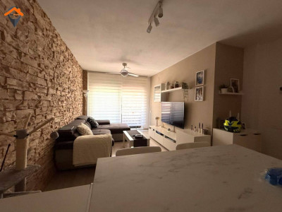 PRECIOSO PISO REFORMADO EN EXCELENTE UBICACIÓN!! 