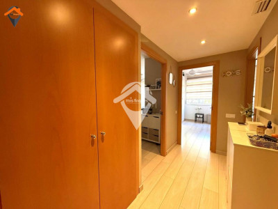 PRECIOSO PISO REFORMADO EN EXCELENTE UBICACION