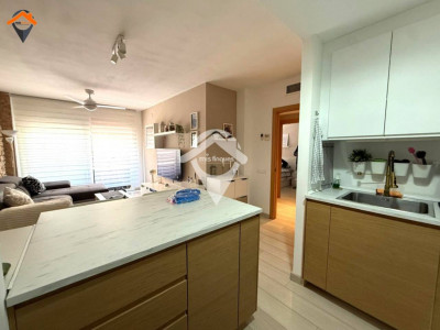 PRECIOSO PISO REFORMADO EN EXCELENTE UBICACION