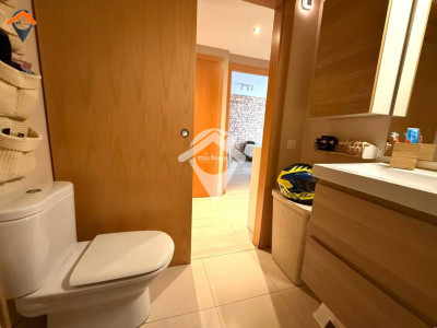 PRECIOSO PISO REFORMADO EN EXCELENTE UBICACION