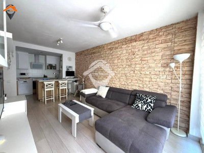 PRECIOSO PISO REFORMADO EN EXCELENTE UBICACION