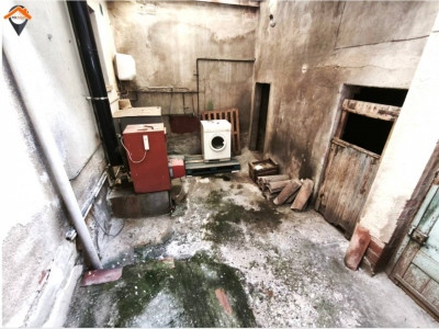 PROPIEDAD CON DOBLE USO RESIDENCIAL Y COMERCIAL EN BUENA UBICACIÓN!! 