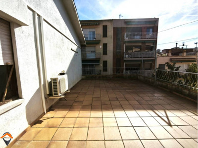 PROPIEDAD CON DOBLE USO RESIDENCIAL Y COMERCIAL EN BUENA UBICACIÓN!! 