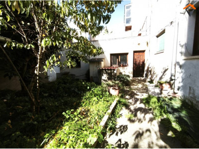 PROPIEDAD CON DOBLE USO RESIDENCIAL Y COMERCIAL EN BUENA UBICACIÓN!! 